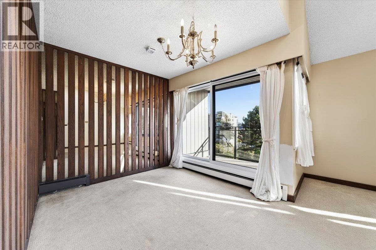 403 1340 DUCHESS AVENUE — photo 3