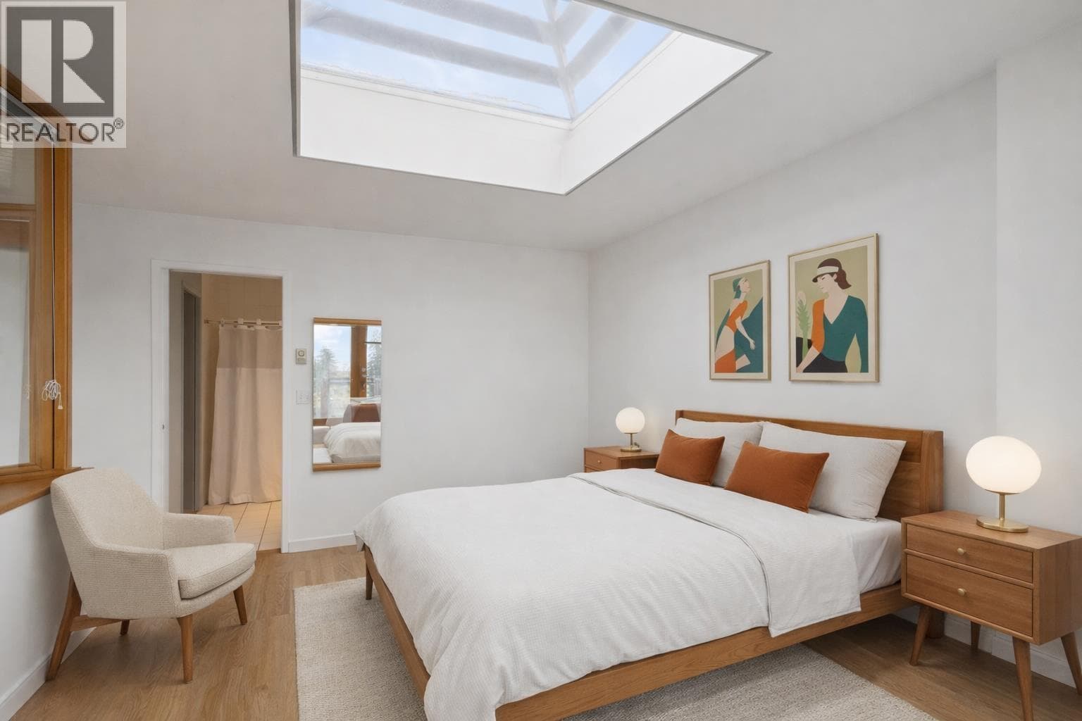 2433 MATHERS AVENUE — photo 2