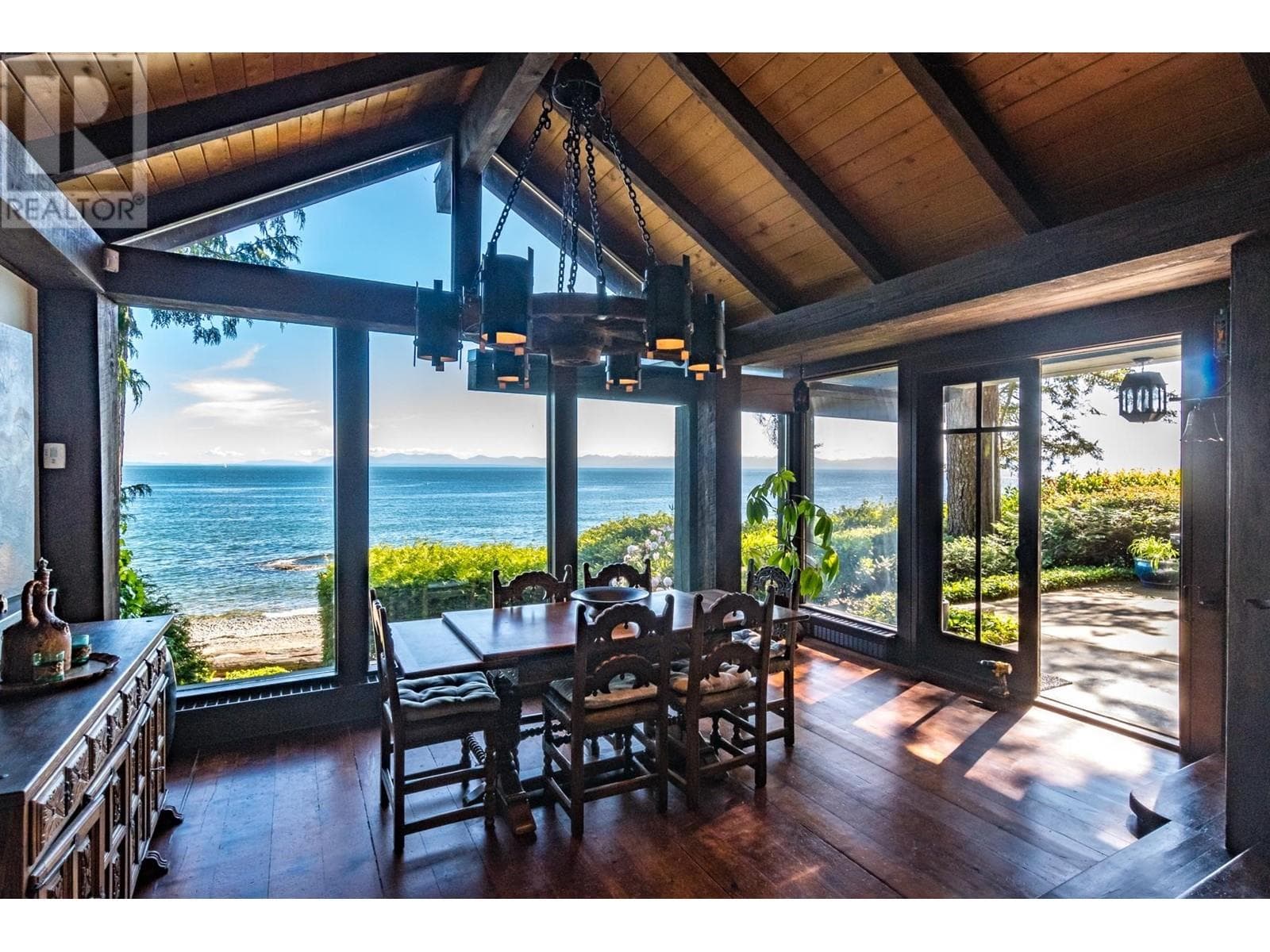 3581 BEACH AVENUE — main photo