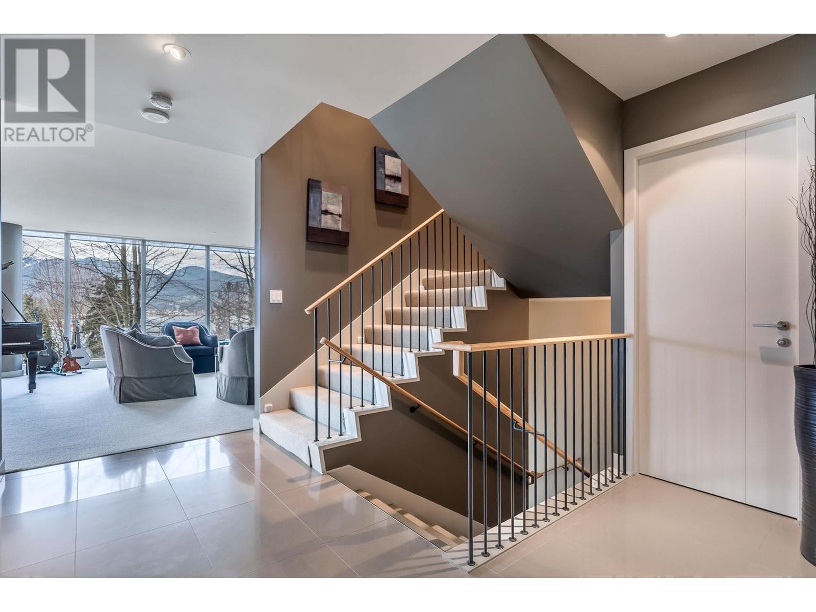 101 1139 W CORDOVA STREET — photo 3