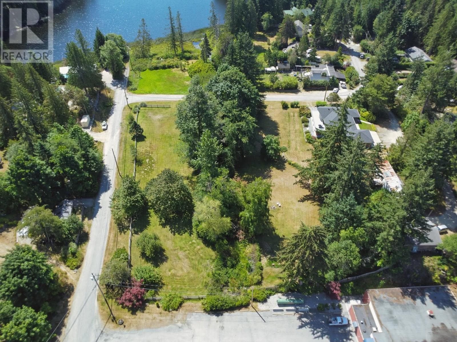 12800-12810 MAINSAIL ROAD — photo 2