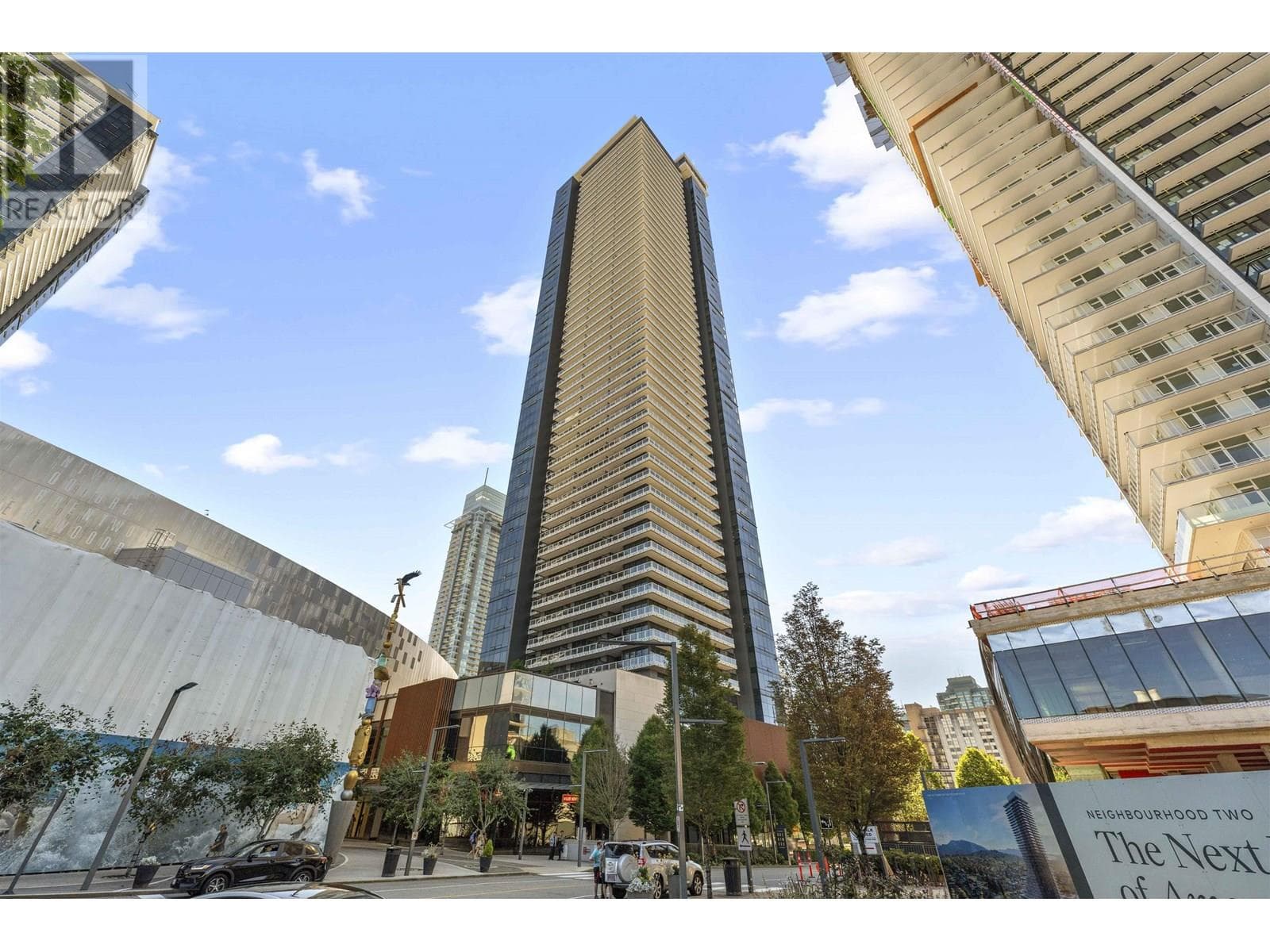 4805 4510 HALIFAX WAY