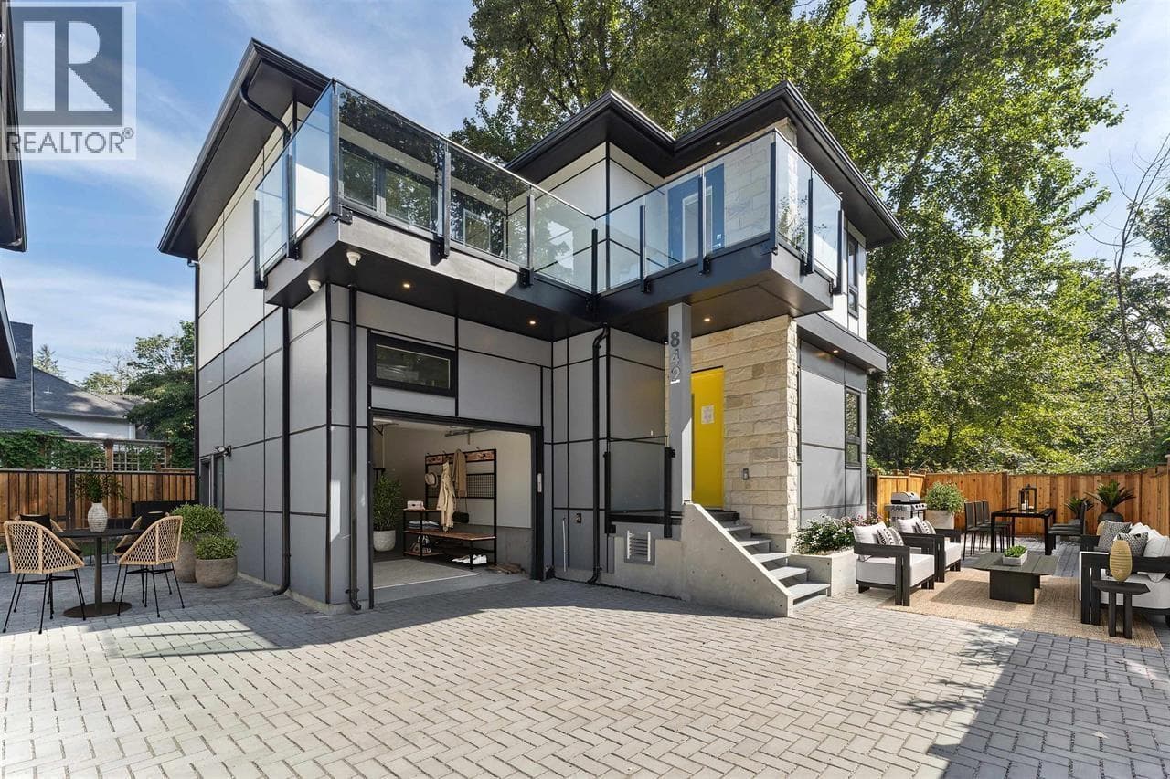 842 ST. DENIS AVENUE — photo 2