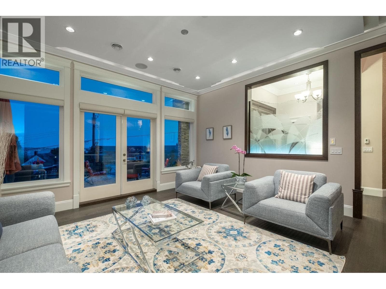 2567 LAWSON AVENUE — photo 3