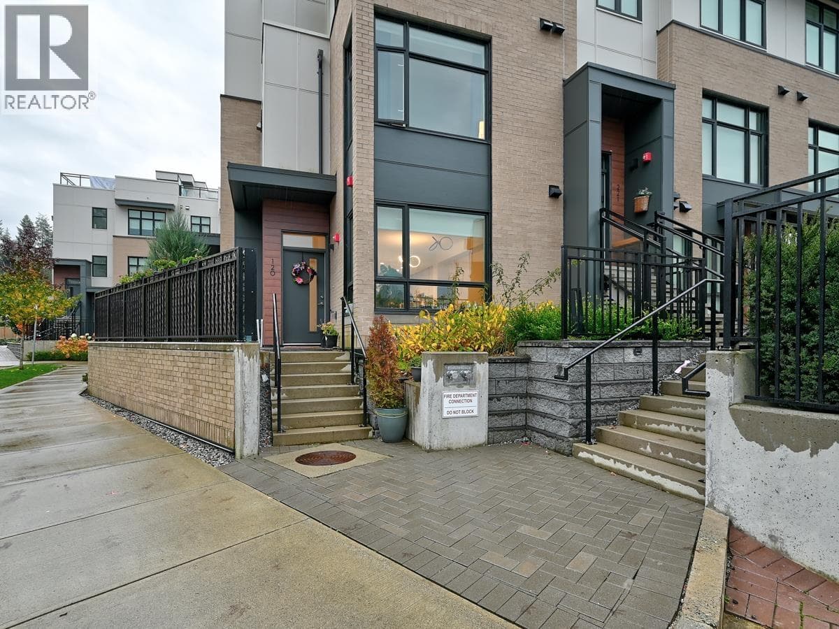 120 2035 GLENAIRE DRIVE — photo 2