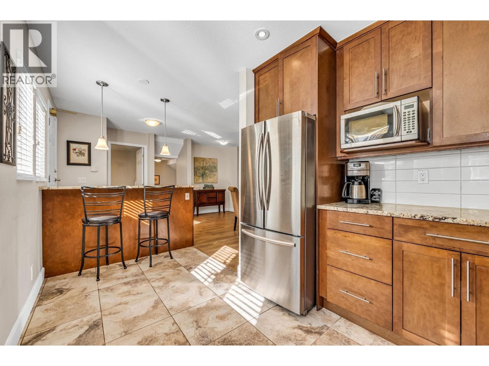 103 245 W 15TH STREET — photo 3