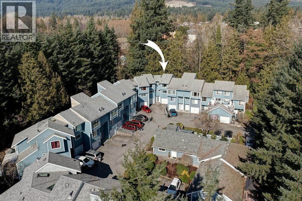 5 822 GIBSONS WAY — main photo
