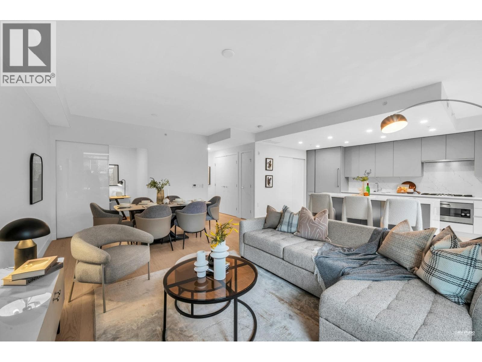 301 1331 MARINE DRIVE — main photo