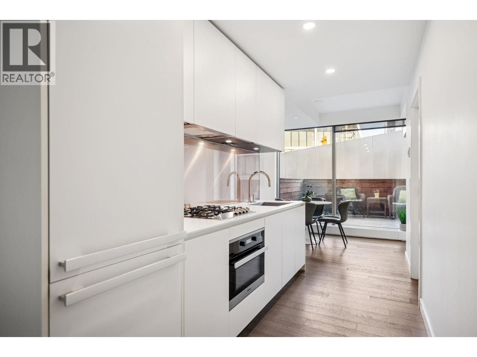 808 1480 HOWE STREET — photo 3