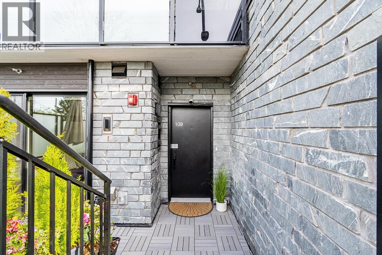 109 650 E 2ND STREET — photo 2