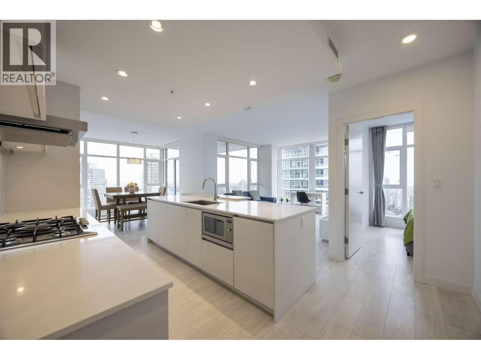 3606 4670 ASSEMBLY WAY — photo 3