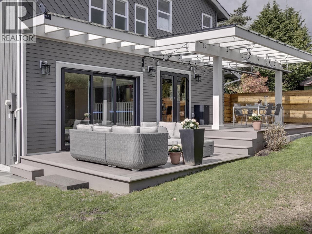 763 WEYMOUTH DRIVE — main photo