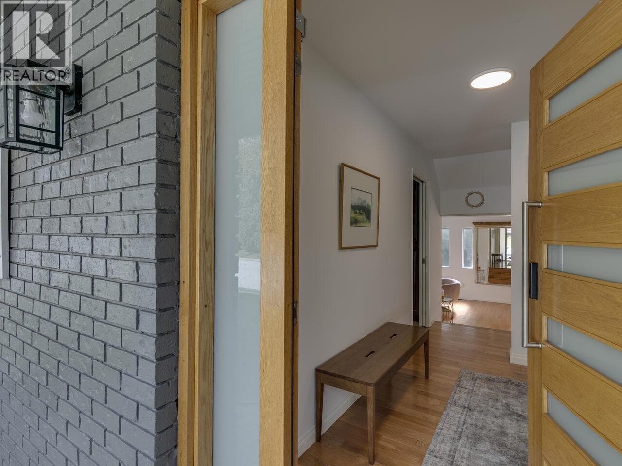 763 WEYMOUTH DRIVE — photo 3