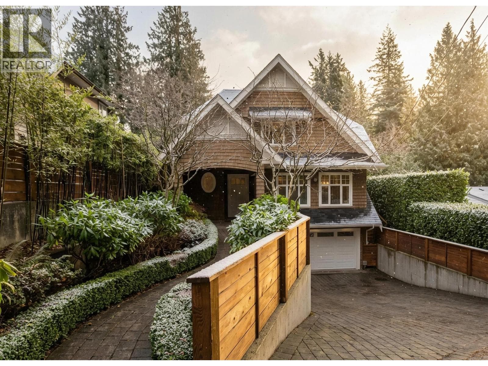 6417 PITT STREET — photo 2