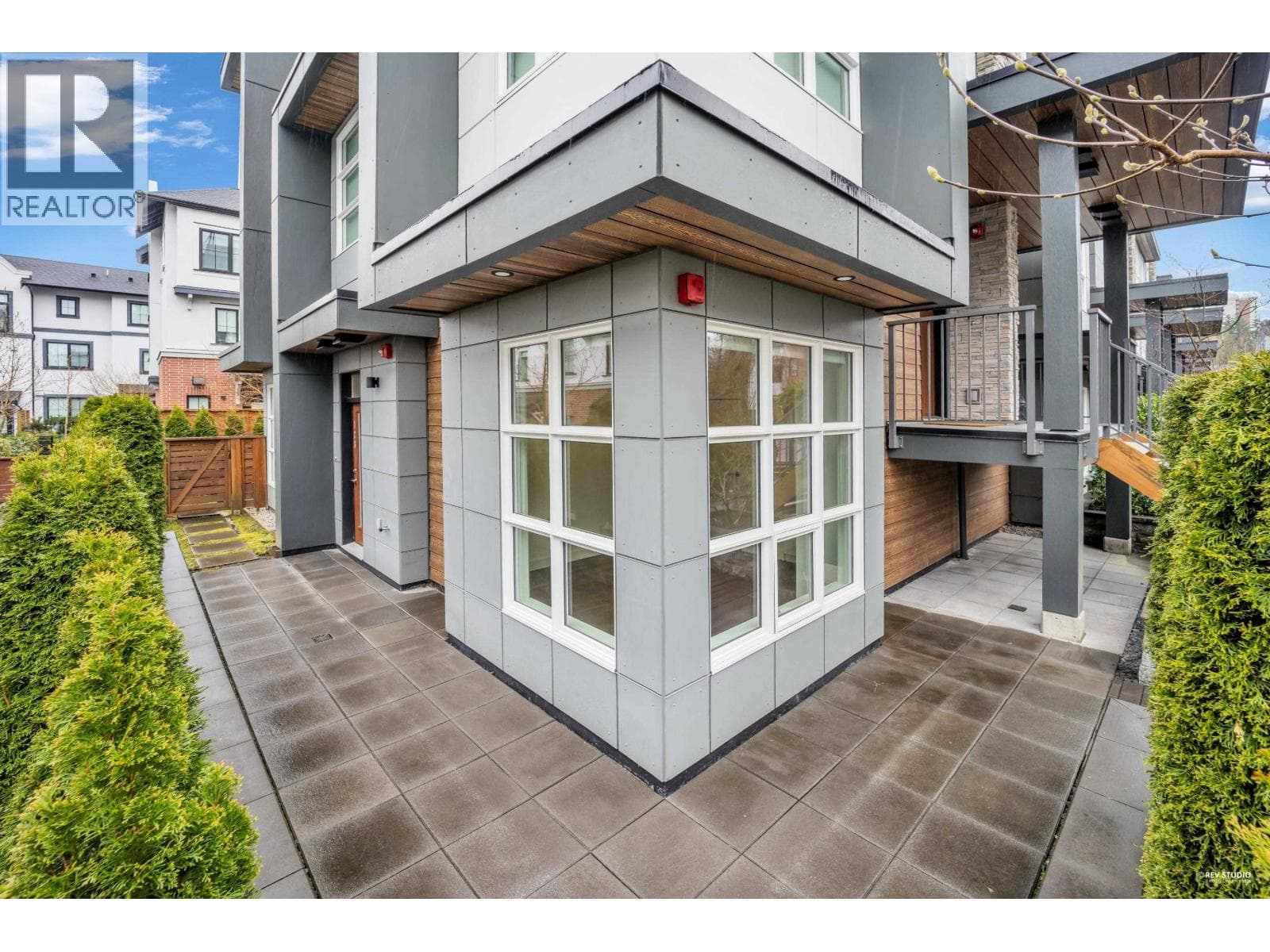 128 2060 CURLING ROAD — photo 3