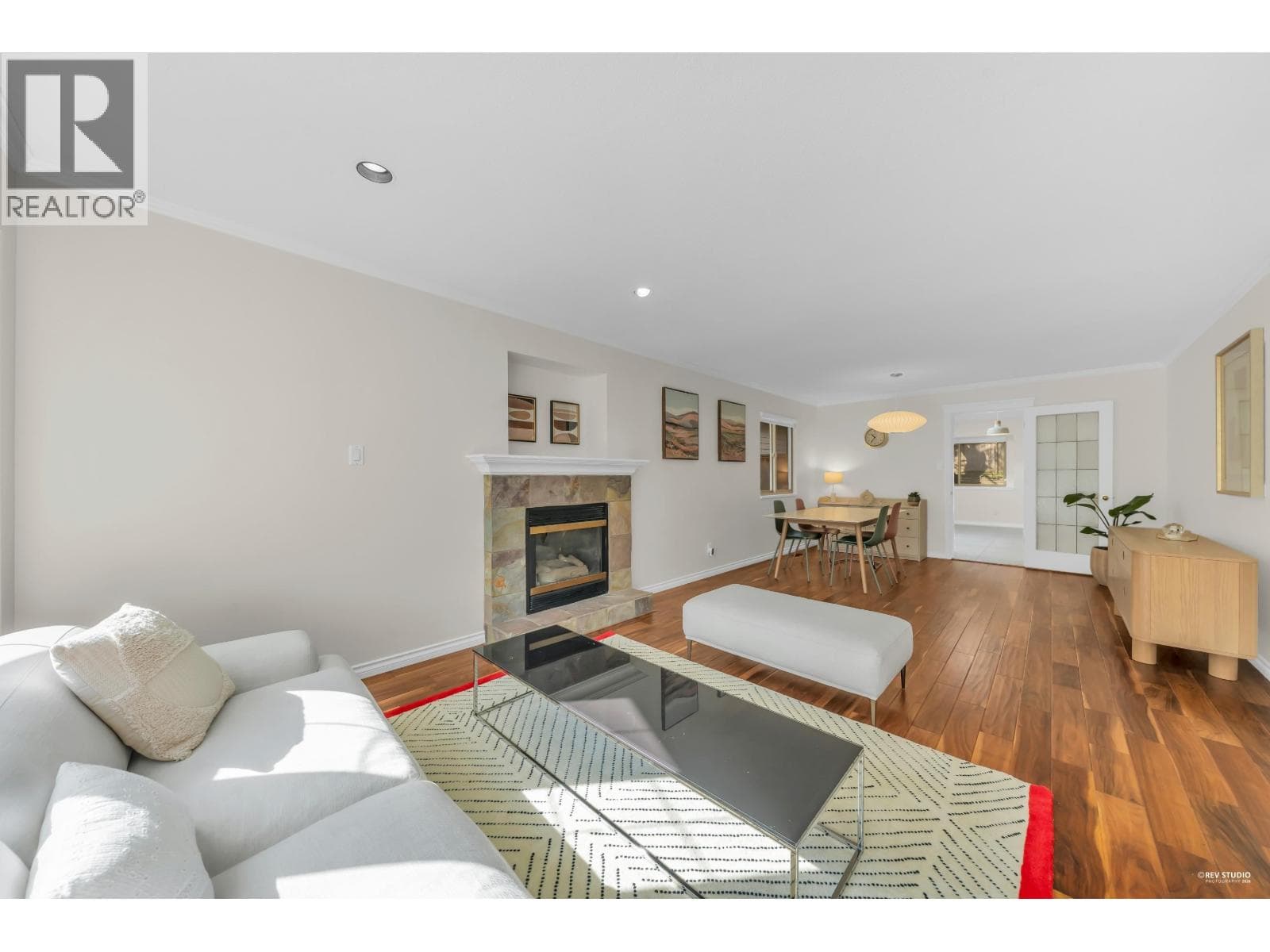 3265 CHAUCER AVENUE — photo 3