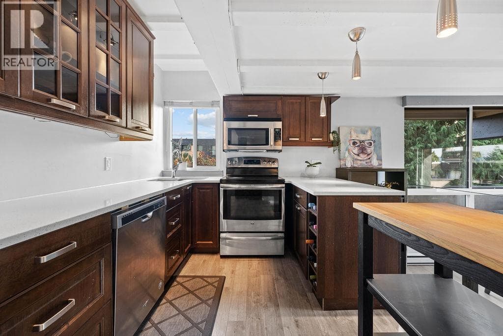 201 341 MAHON AVENUE — main photo