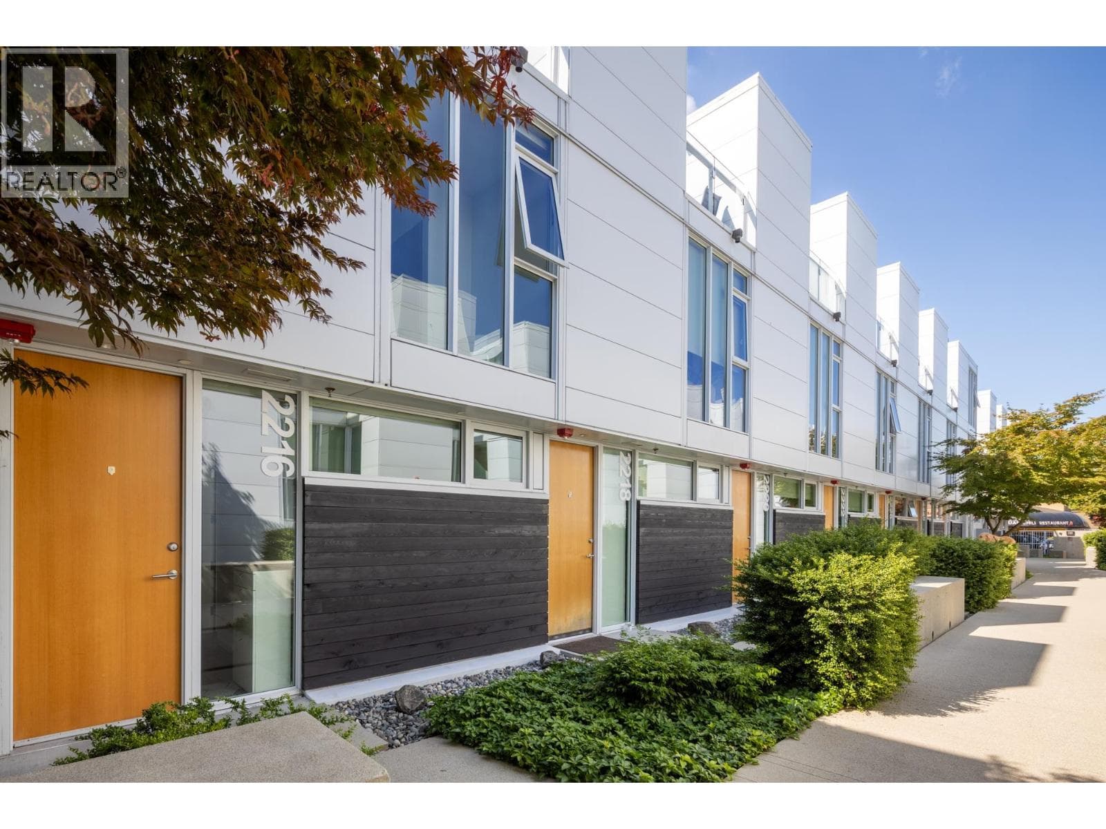 2216 WILLOW STREET — main photo