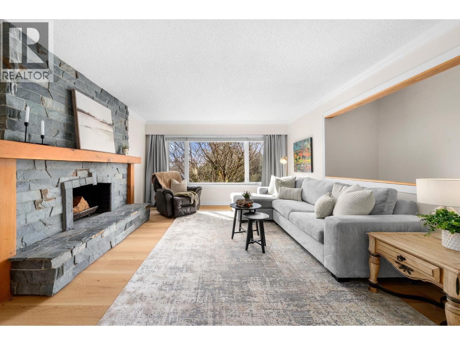 3300 MAHON AVENUE — photo 3