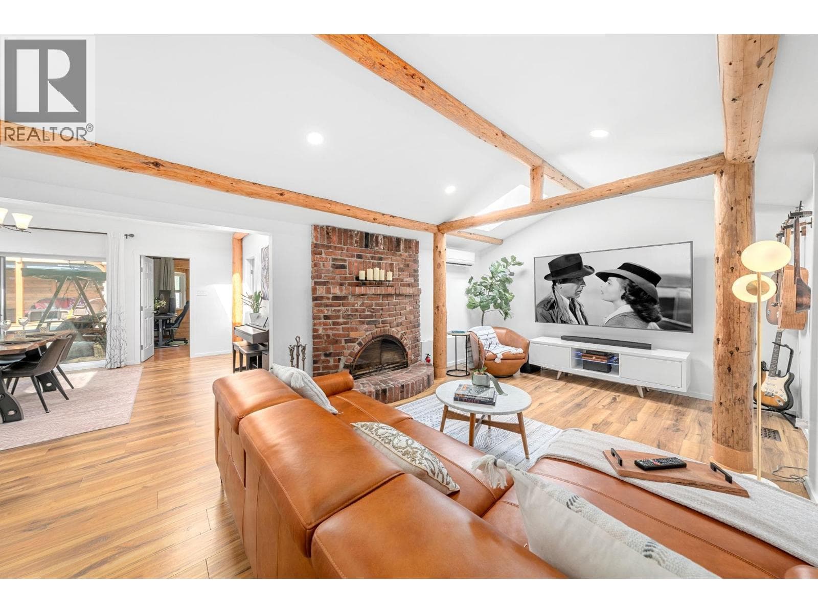 2540 BOSWELL AVENUE — photo 3