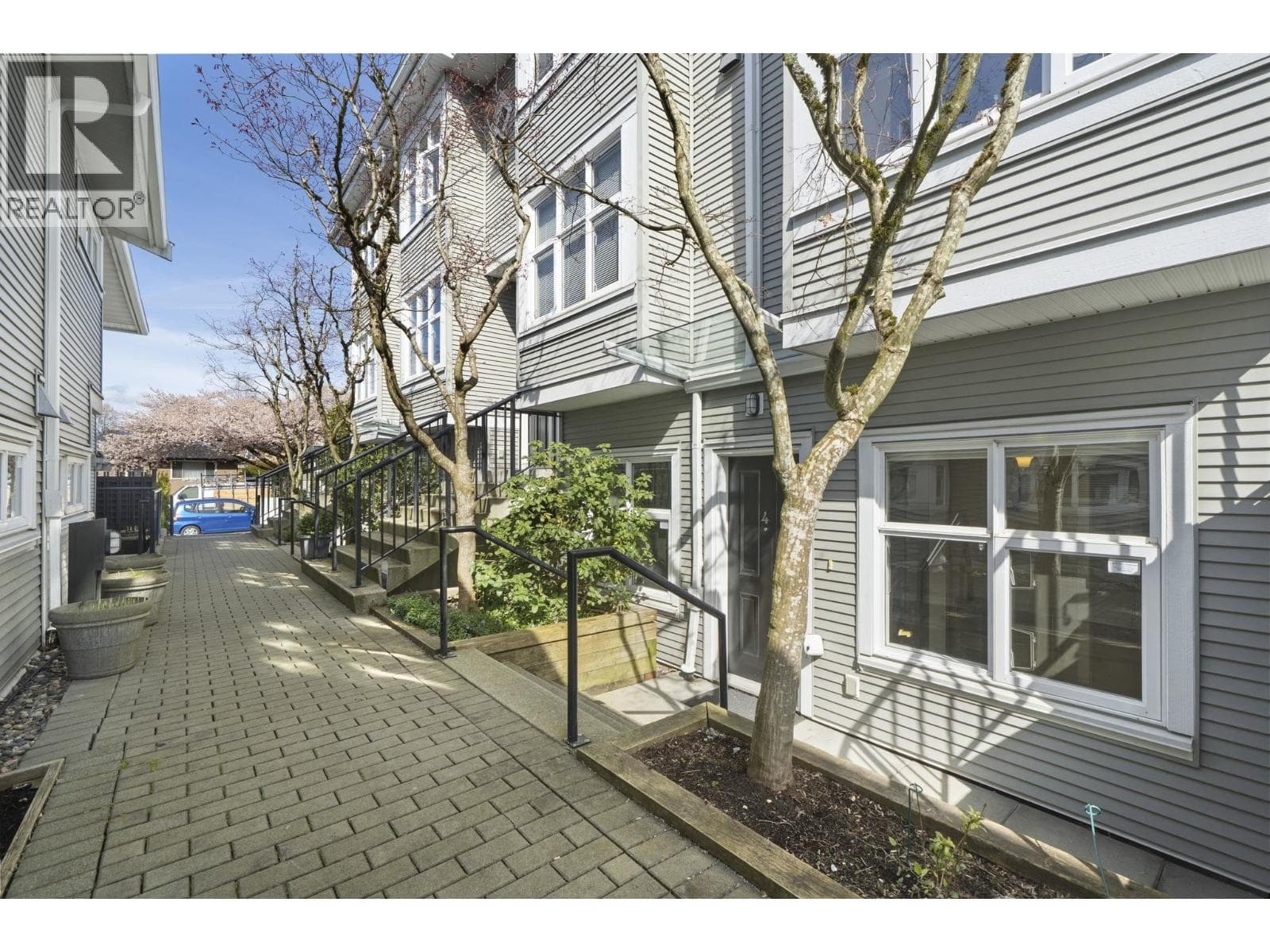 4 1203 MADISON AVENUE — photo 2