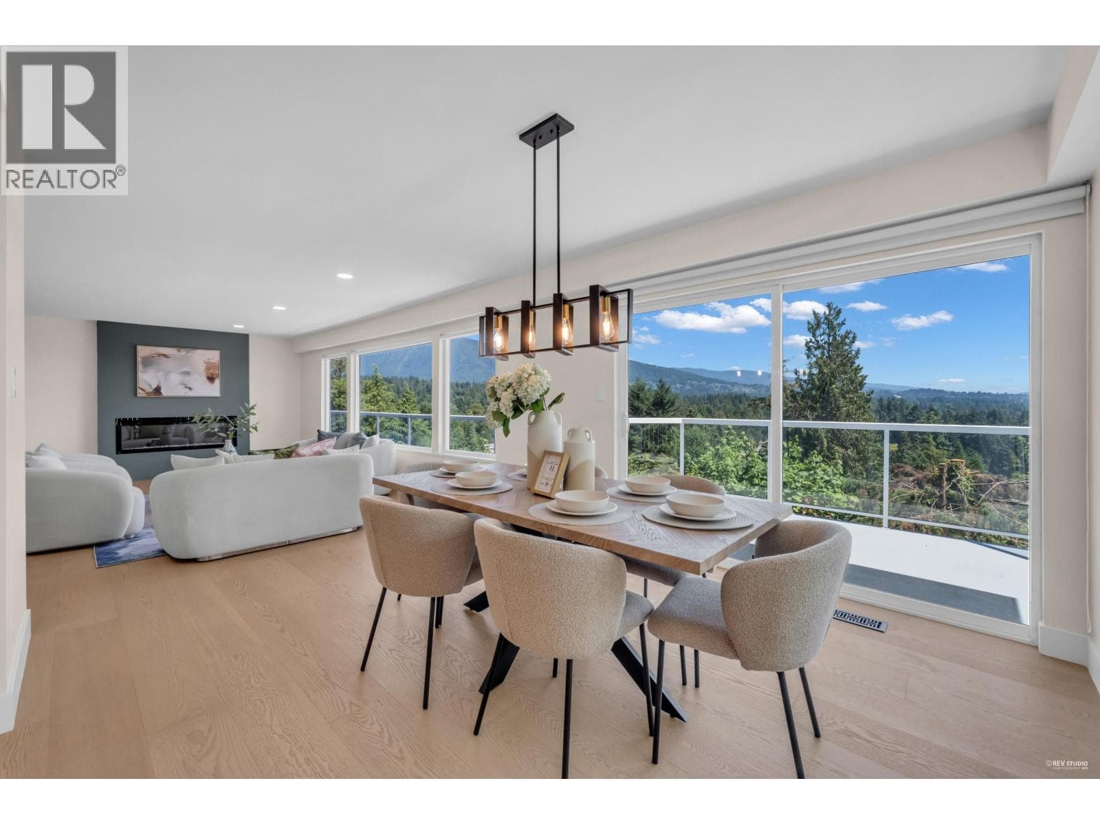 818 YOUNETTE DRIVE — photo 3