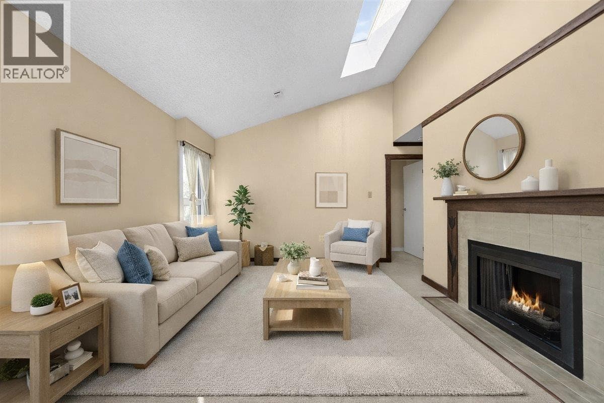 403 1340 DUCHESS AVENUE — main photo