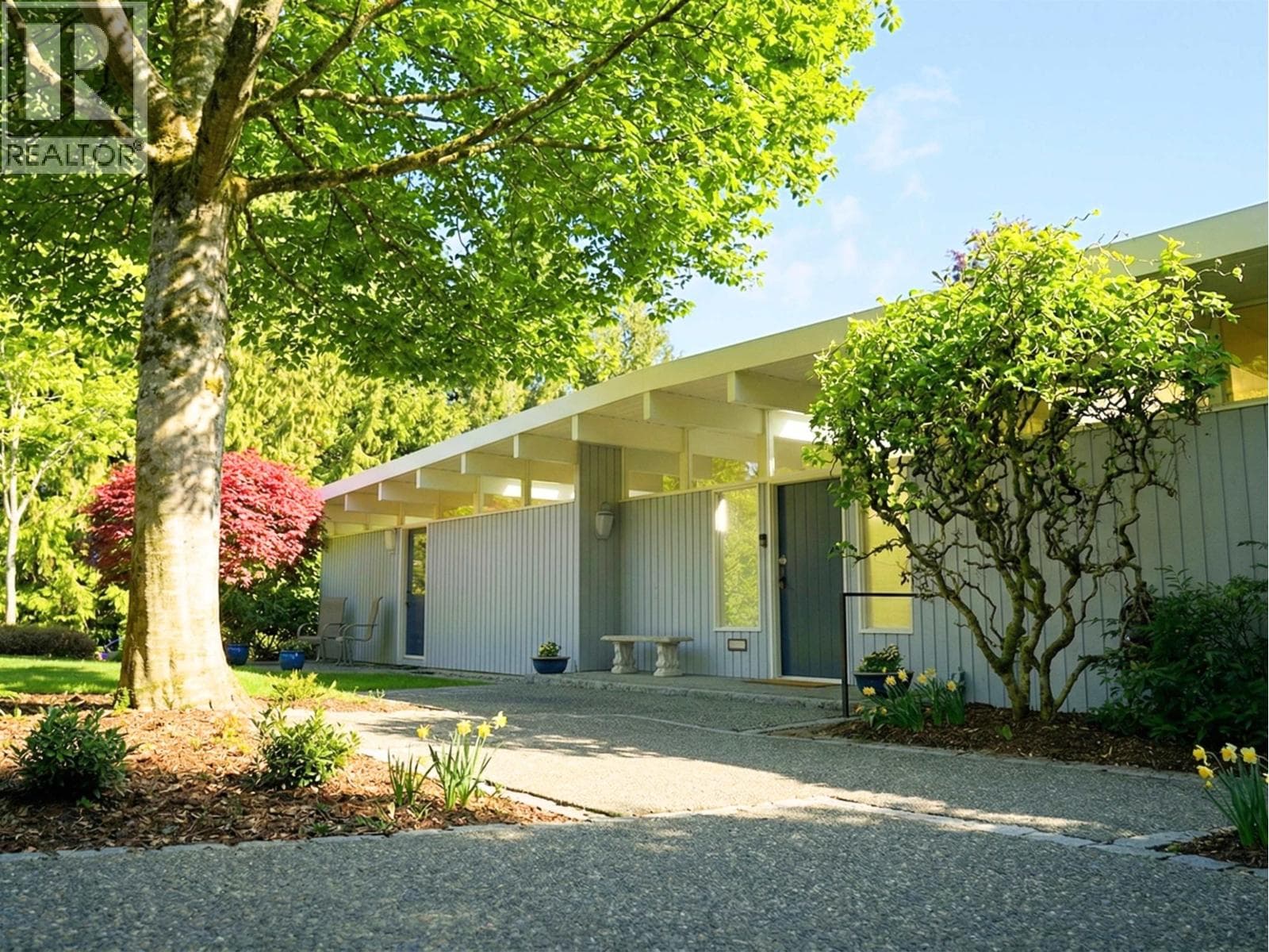 680 ST. ANDREWS ROAD — main photo