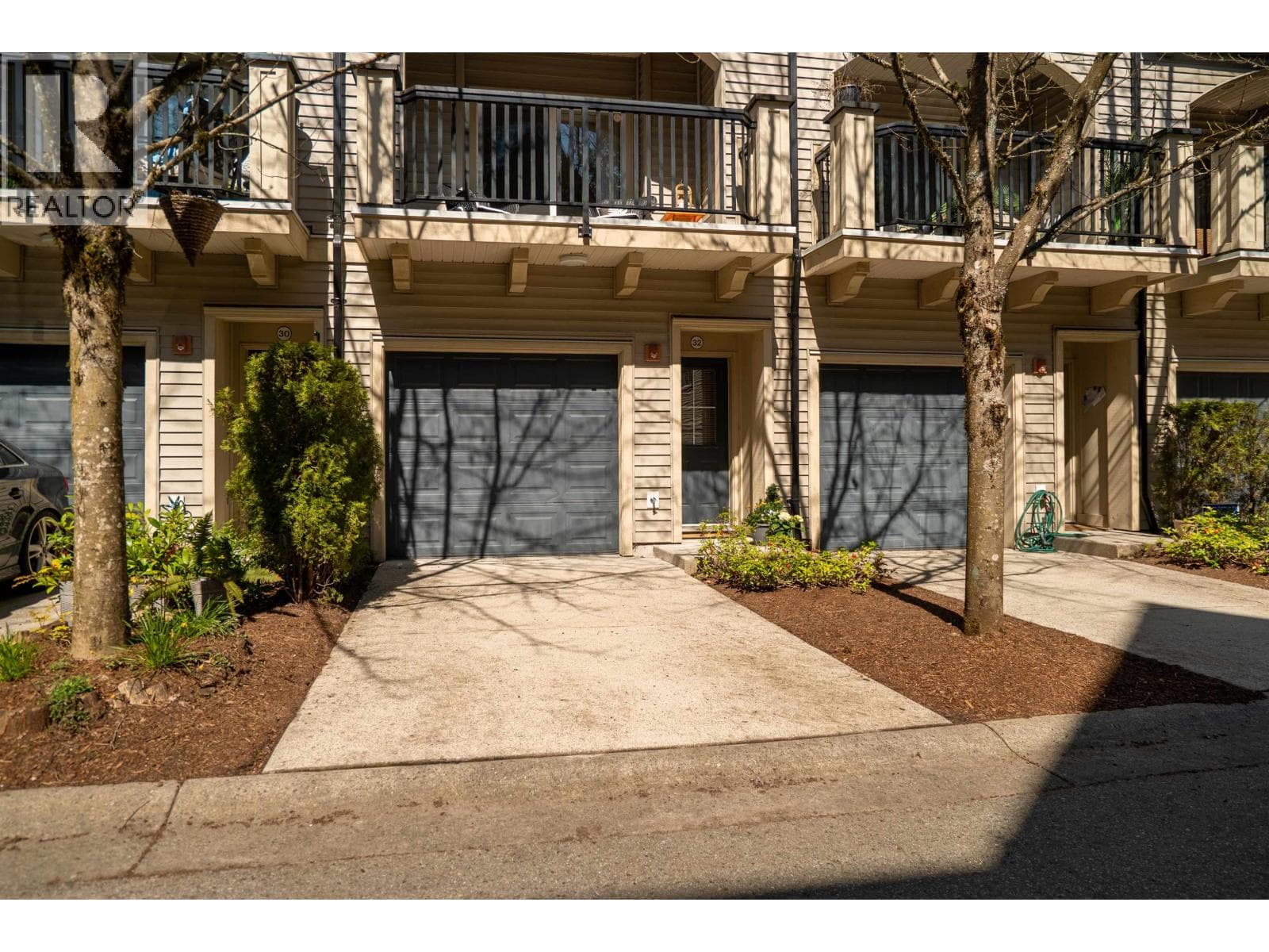 32 550 BROWNING PLACE — photo 2