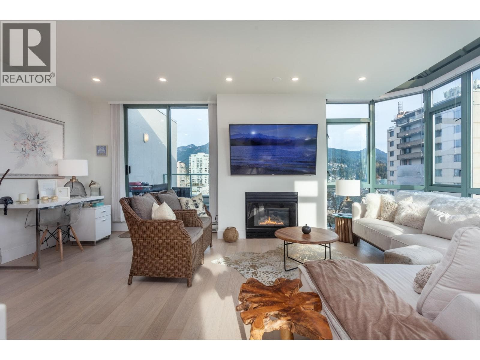 1201 140 E 14TH STREET — photo 3