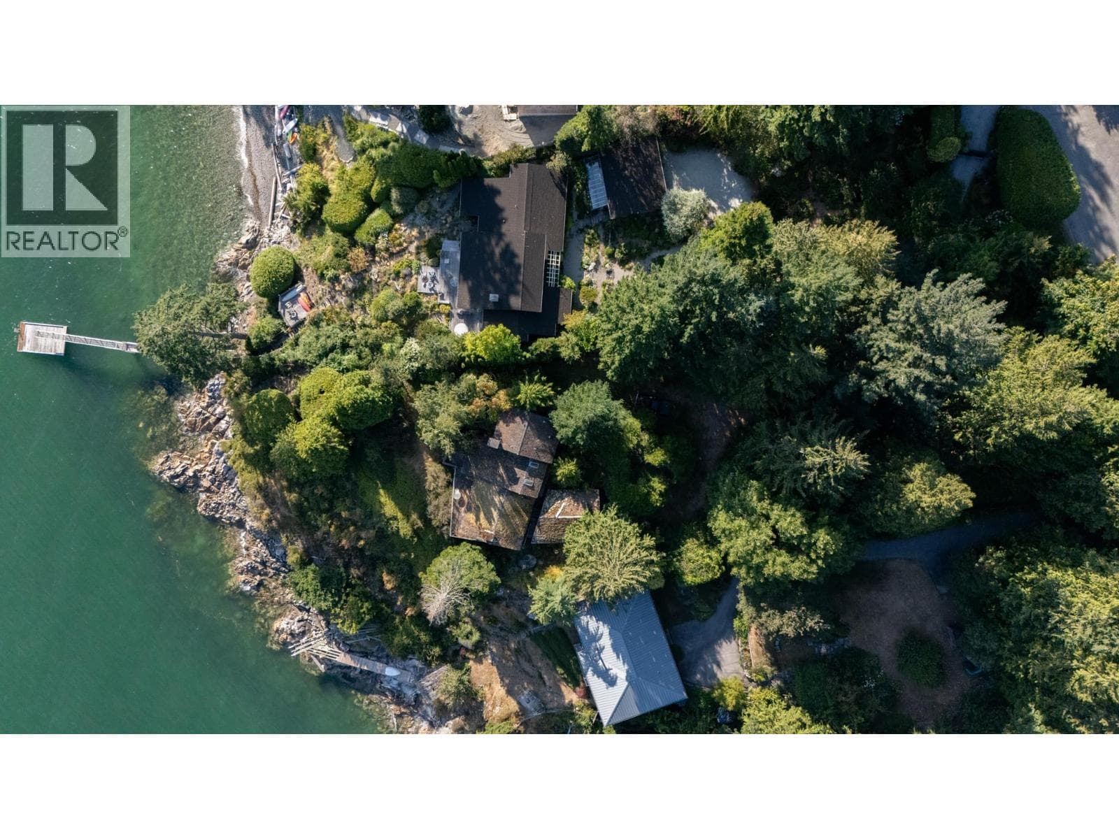 1759 ARBUTUS POINT ROAD — photo 2