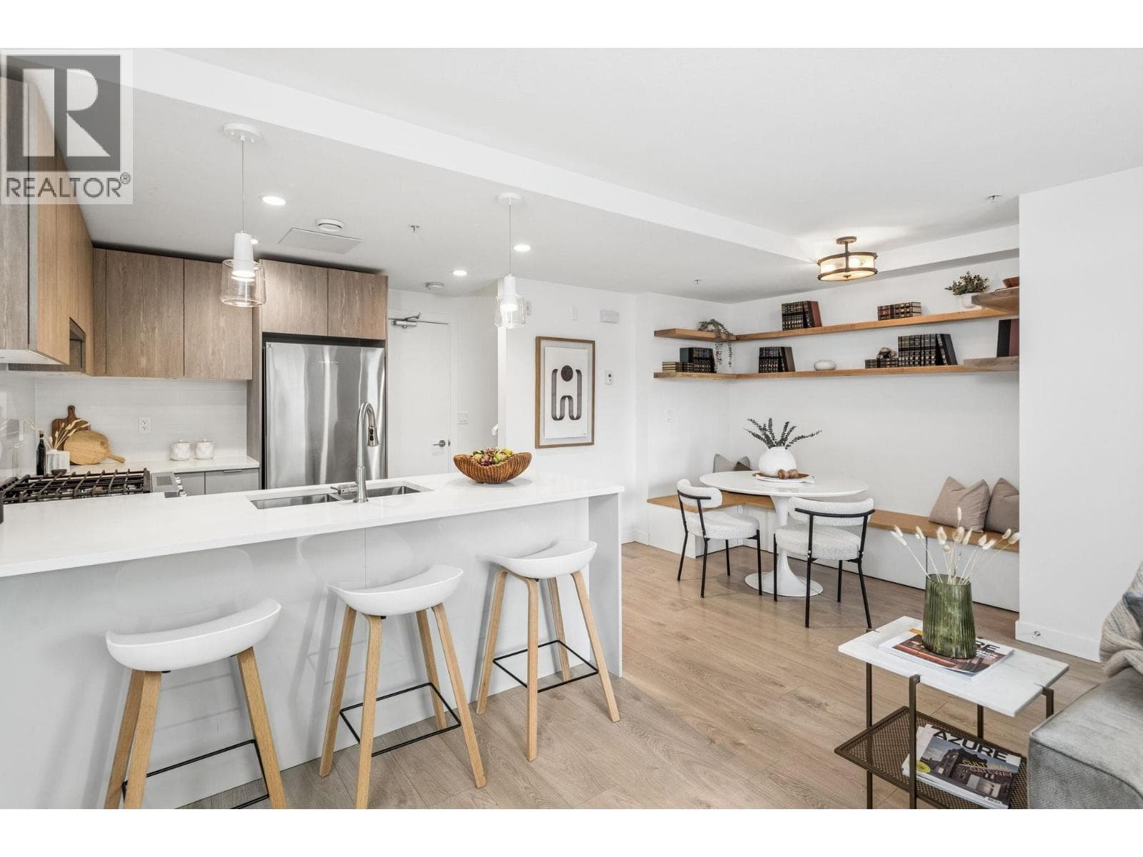 TH4 128 E 8TH STREET — photo 2