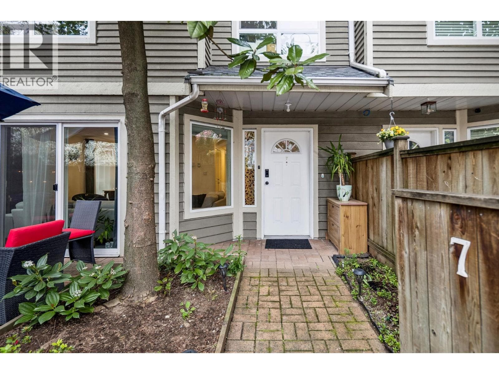 7 848 W 16TH STREET — photo 3