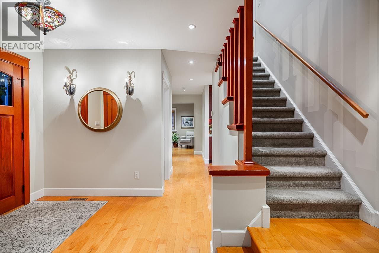 2374 NELSON AVENUE — photo 3