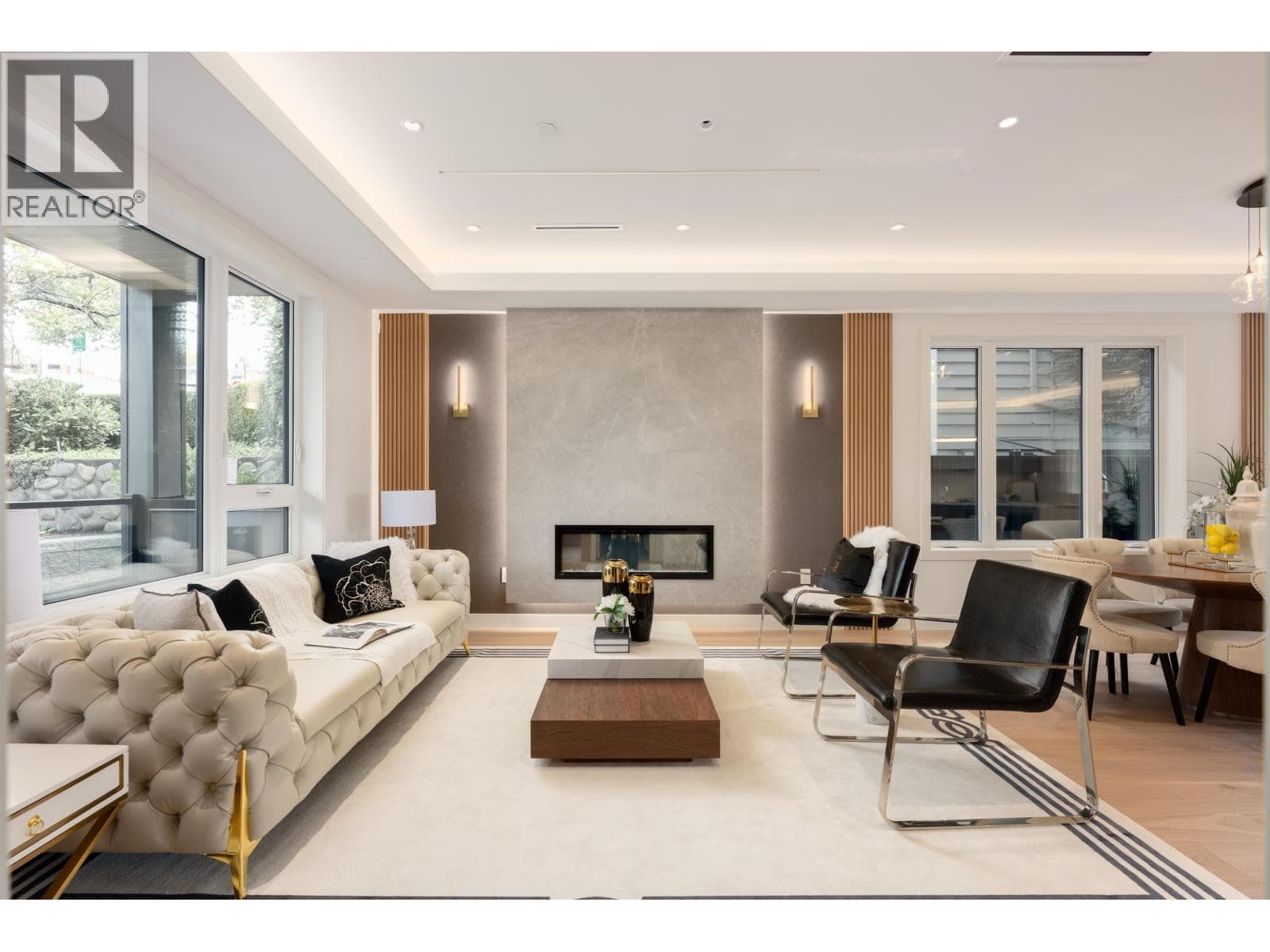 2020 NANTON AVENUE — photo 3