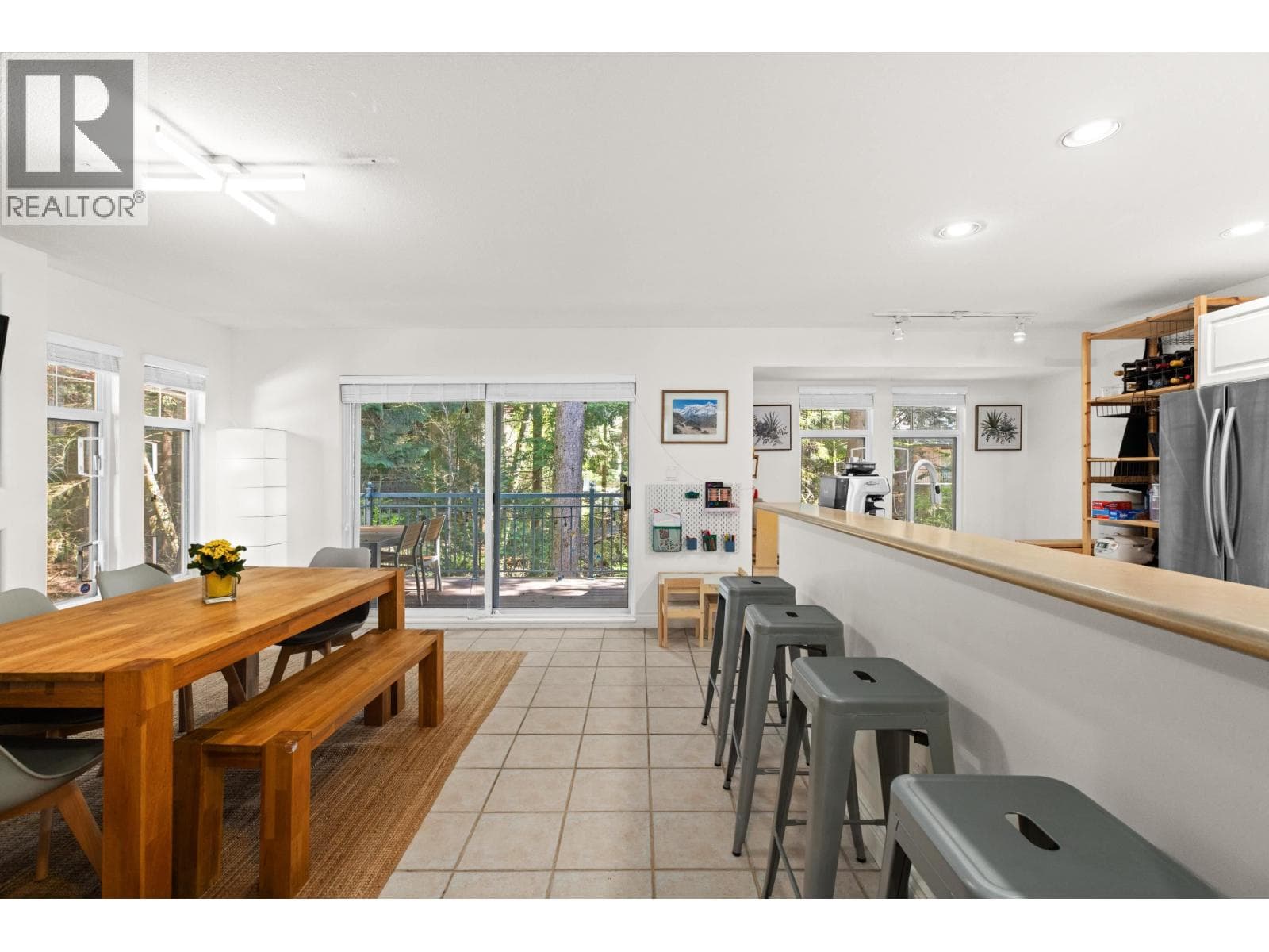 1188 STRATHAVEN DRIVE — photo 2