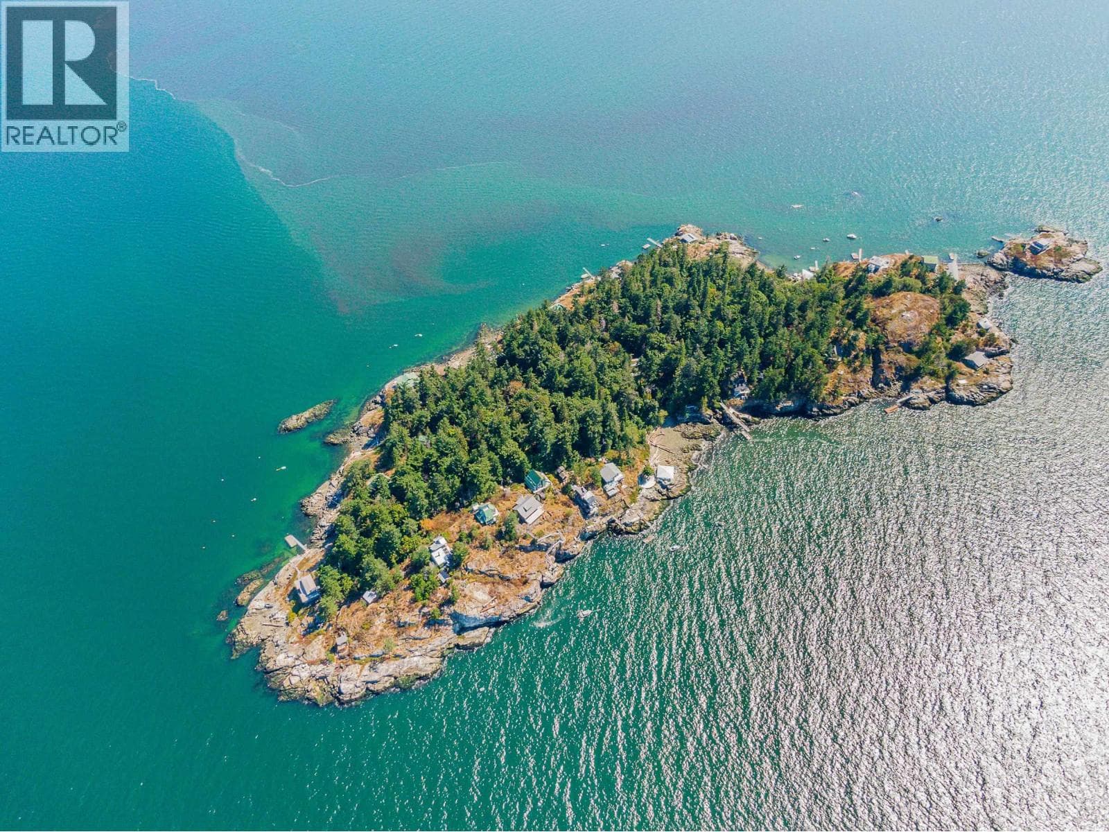 16 PASSAGE ISLAND — main photo