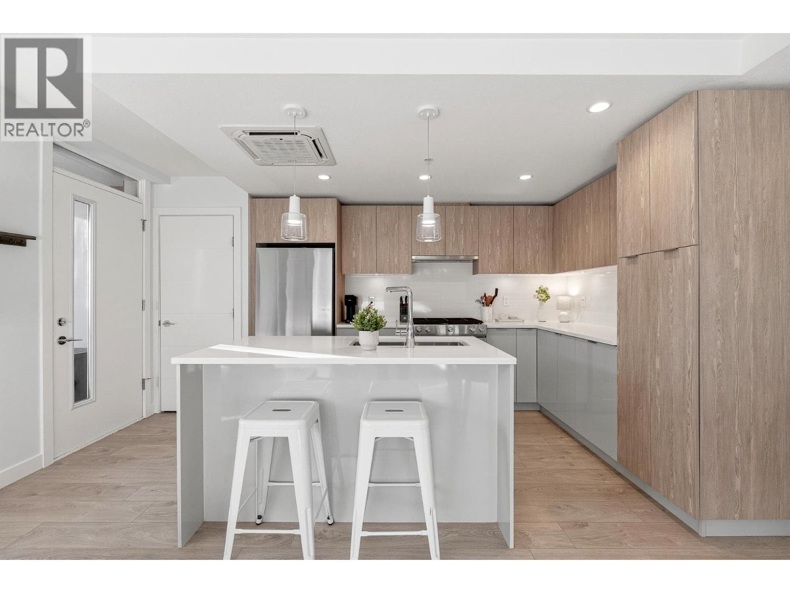 TH3 108 E 8TH STREET — main photo