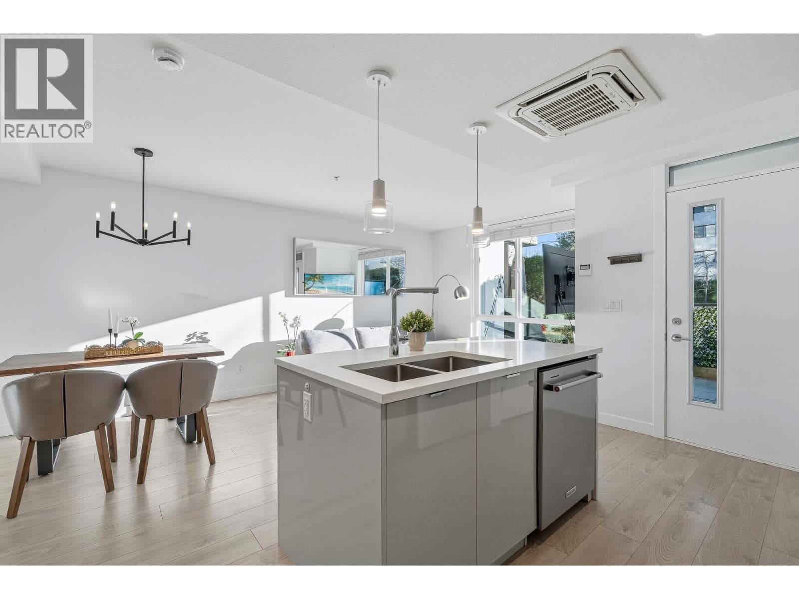 TH3 108 E 8TH STREET — photo 3