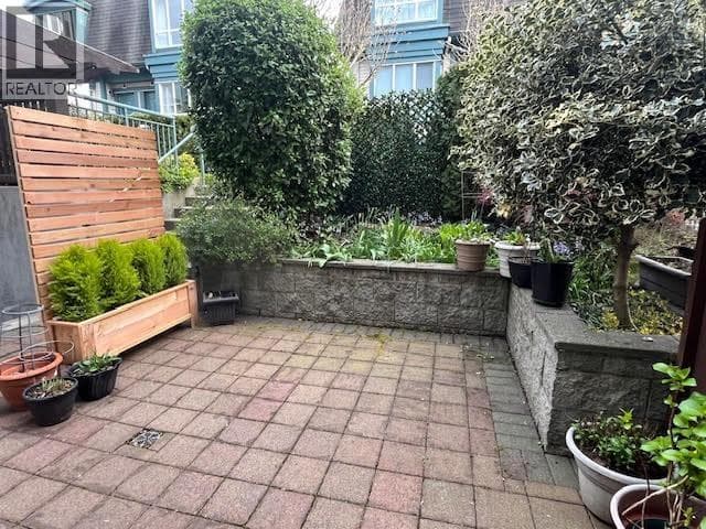 12 288 ST. DAVIDS AVENUE — main photo