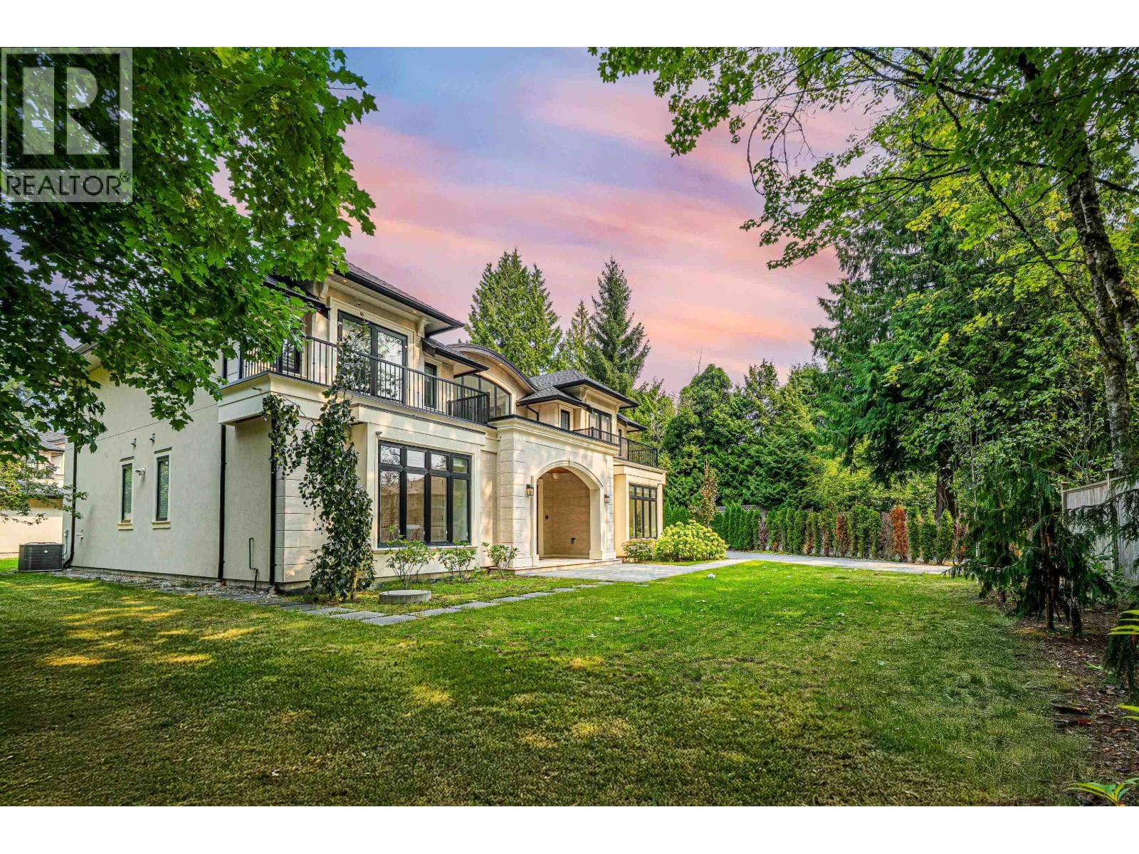 1048 HANDSWORTH ROAD — photo 3