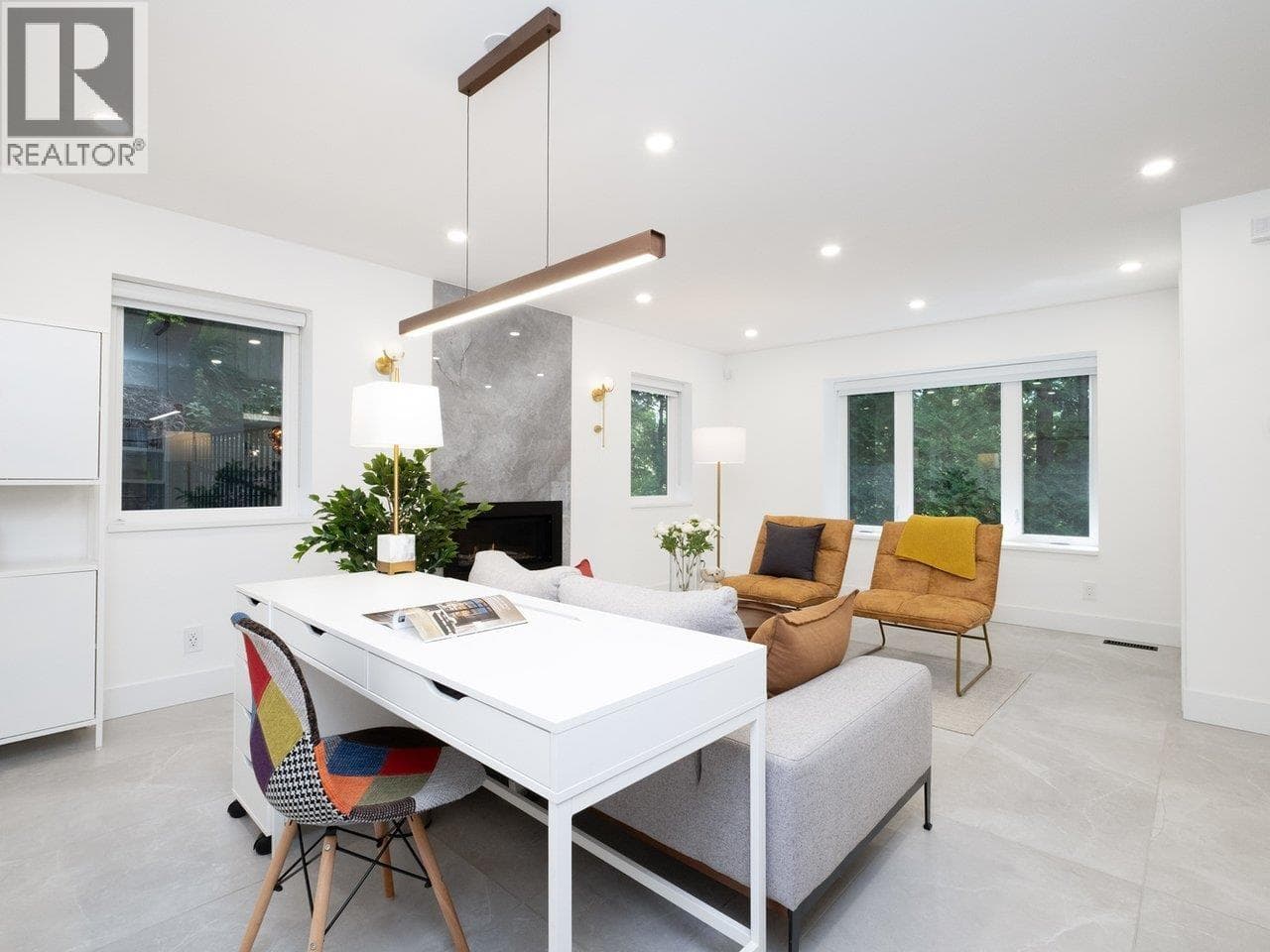 4283 CAPILANO ROAD — photo 2