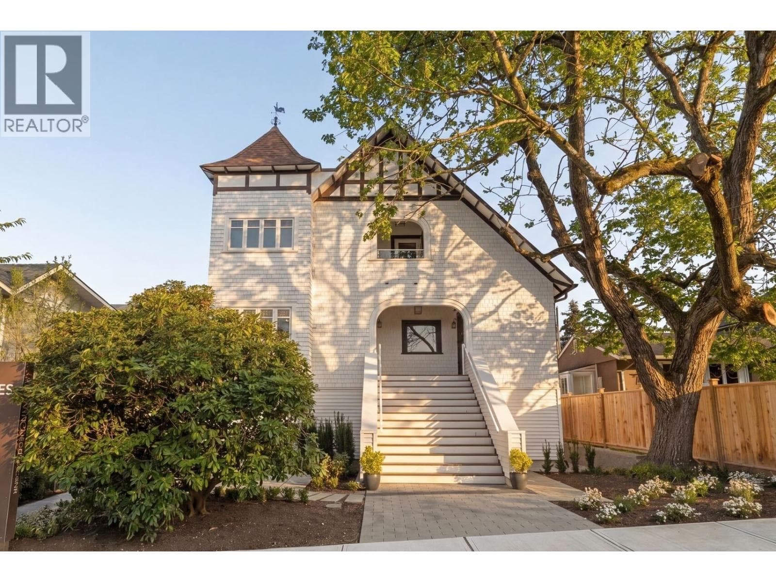 2 326 W 14TH STREET — main photo