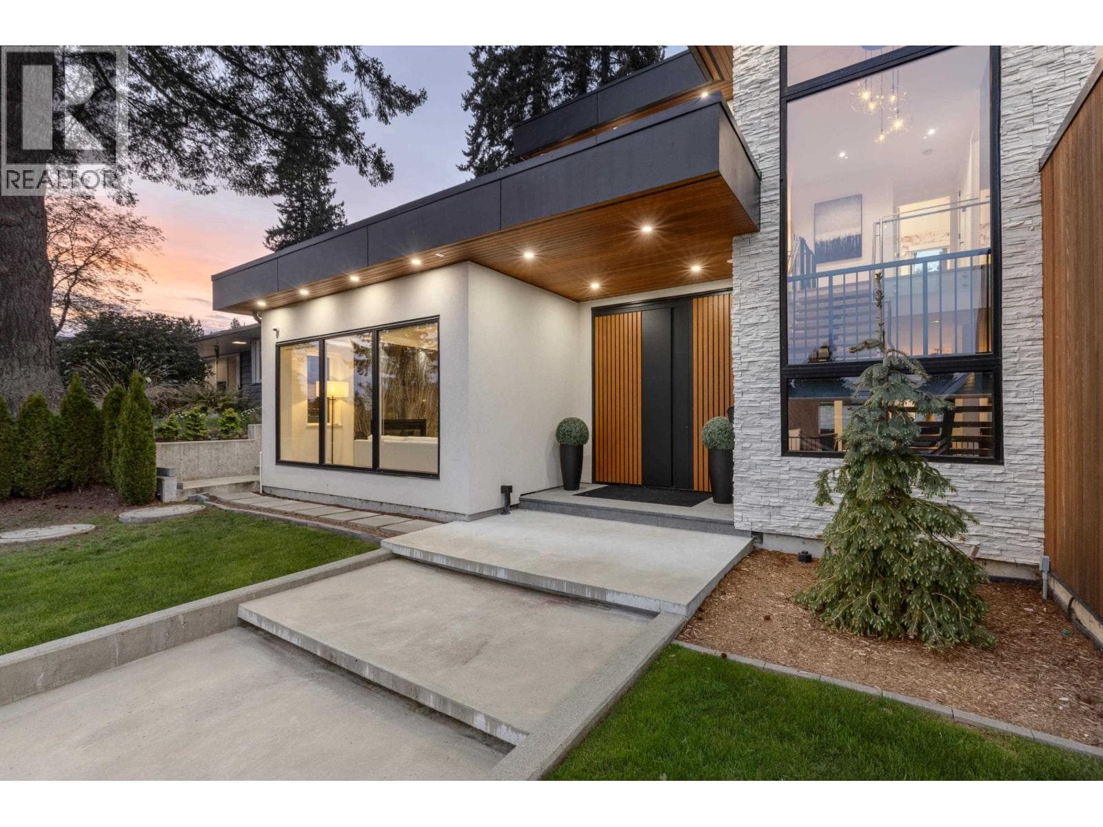 976 MELBOURNE AVENUE — photo 2