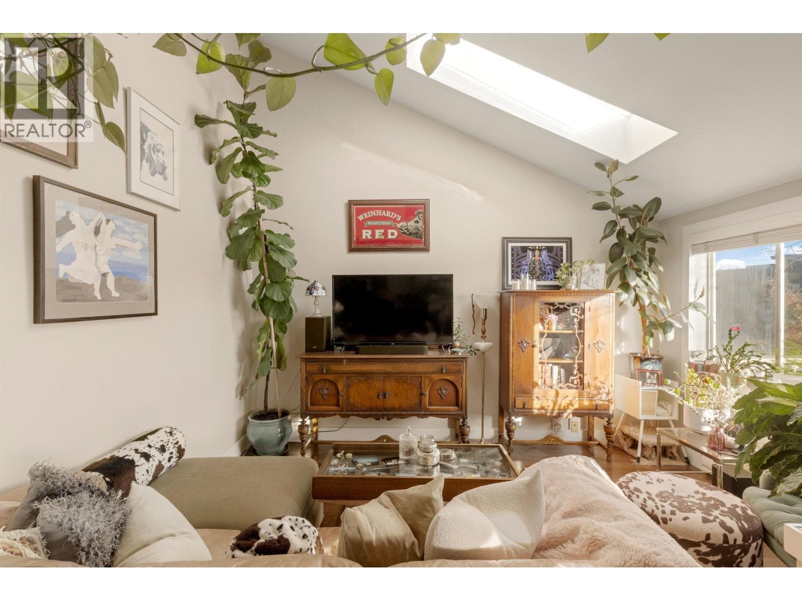 612 E 4TH STREET — photo 2