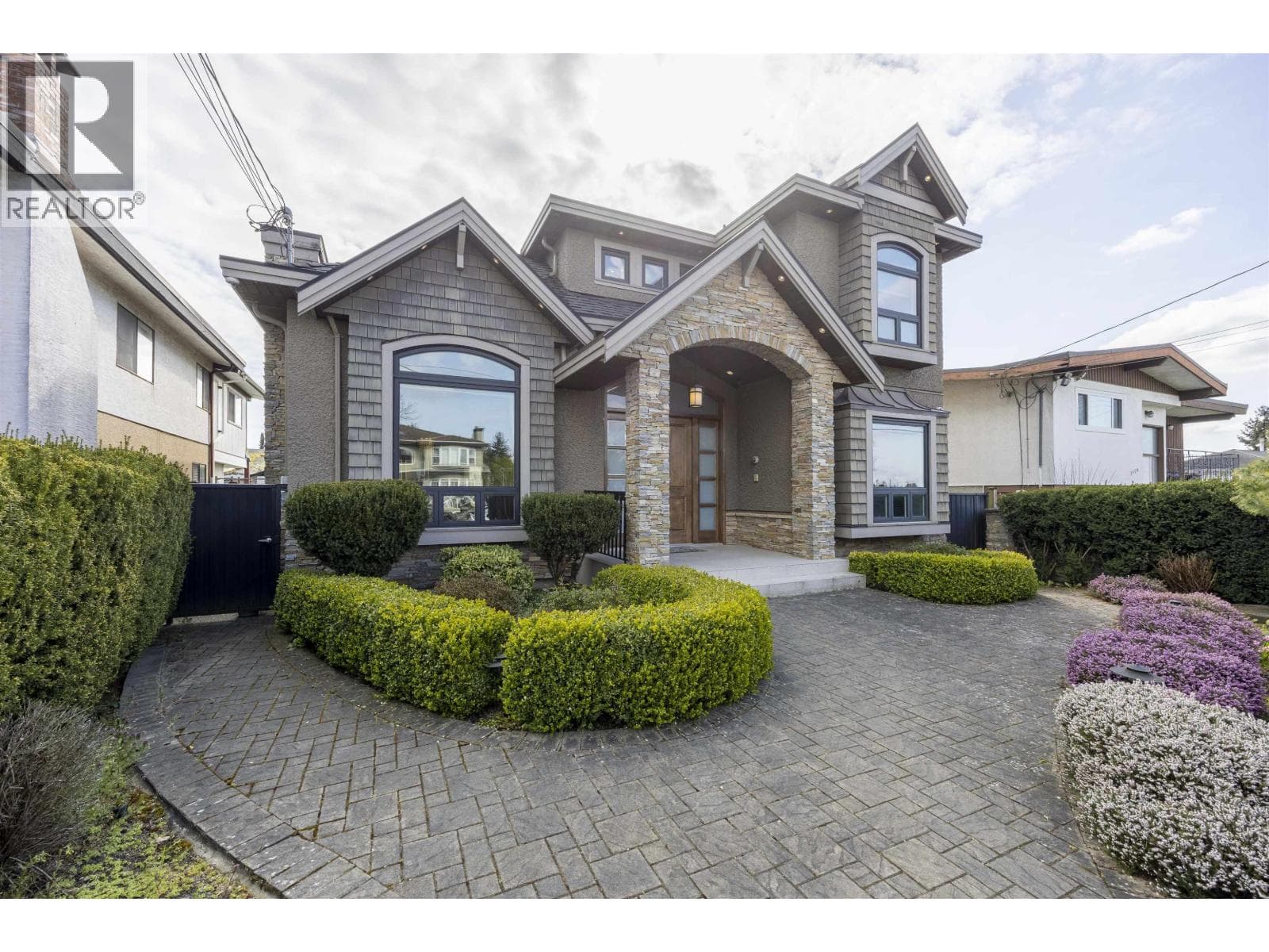 7320 DOW AVENUE — main photo