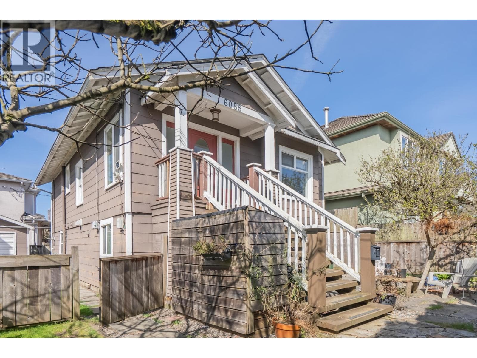 6085 QUEBEC STREET — main photo