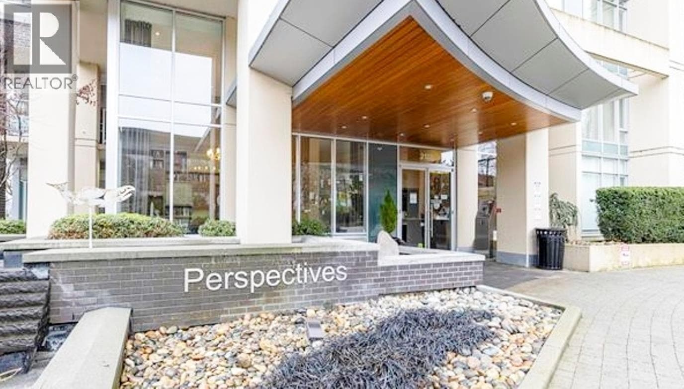 502 2133 DOUGLAS ROAD — main photo