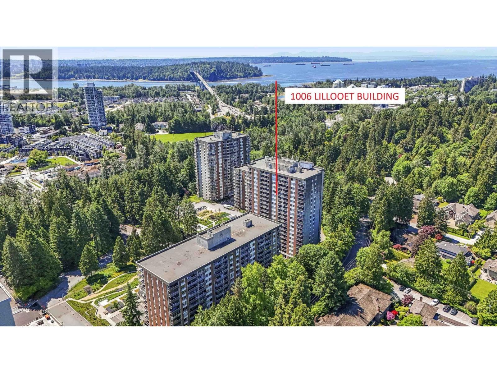 1006 2016 FULLERTON AVENUE — photo 2