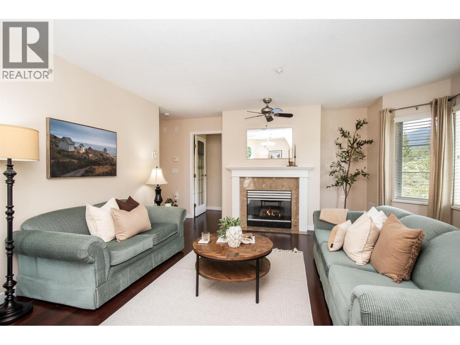 317 2020 CEDAR VILLAGE CRESCENT — photo 3